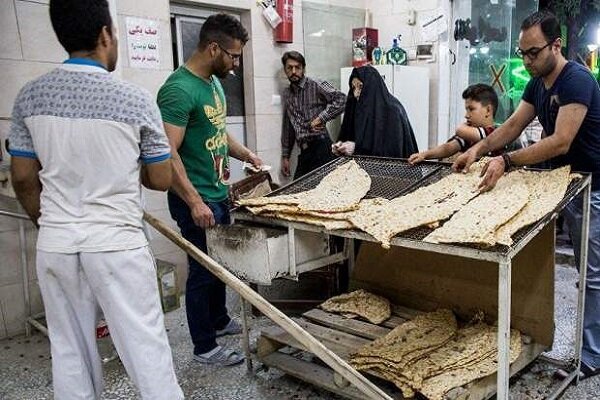 رئیس اتاق اصناف تهران: قیمت نان واقعی شود و یارانه به مردم برسد|سربیل