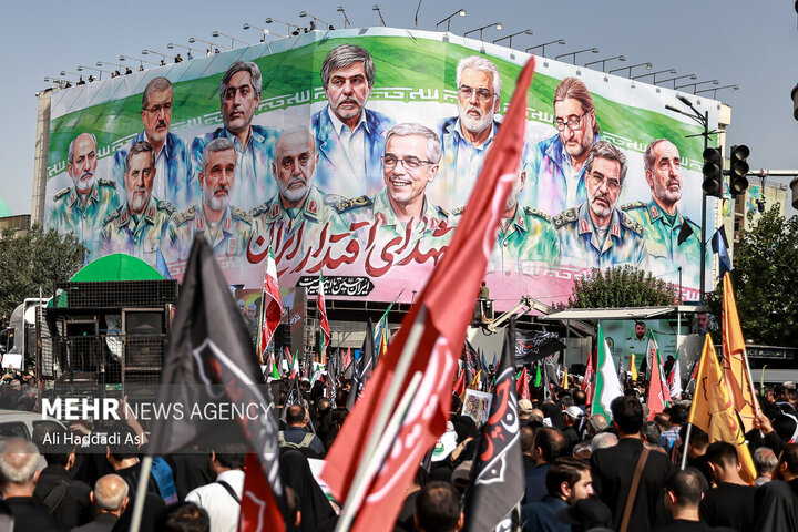 حضور وزیر اقتصاد در مراسم تشییع شهدای اقتدار ایران|سربیل