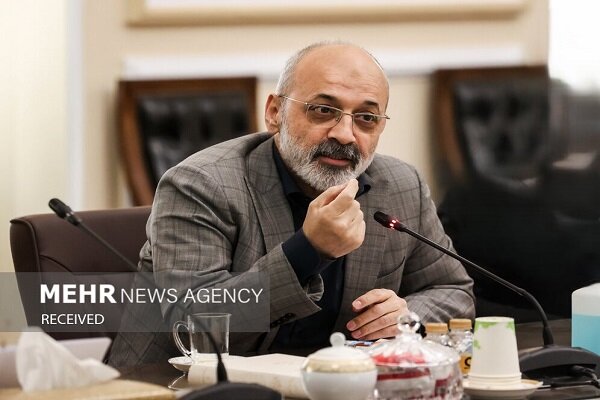 ضریب مالیاتی شرکت‌های دولتی با بخش خصوصی باید همسان شود|سربیل