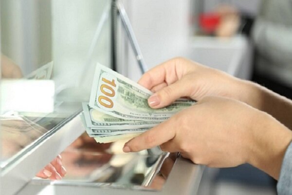 افزایش دوباره قیمت دلار در مرکز مبادله پس از ۳ روز ثبات|سربیل