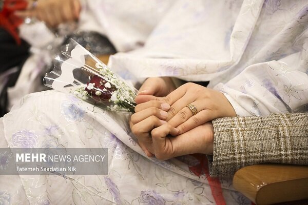 تداوم پرداخت وام ازدواج در استان سمنان؛ مردم نگران نباشند|سربیل