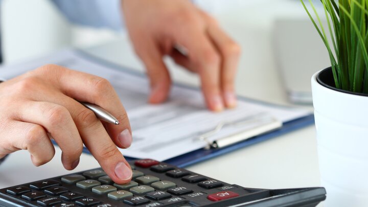 پرداخت پاداش و اضافه‌کار به کارمندان دولت مبتنی بر عملکرد می‌شود|سربیل